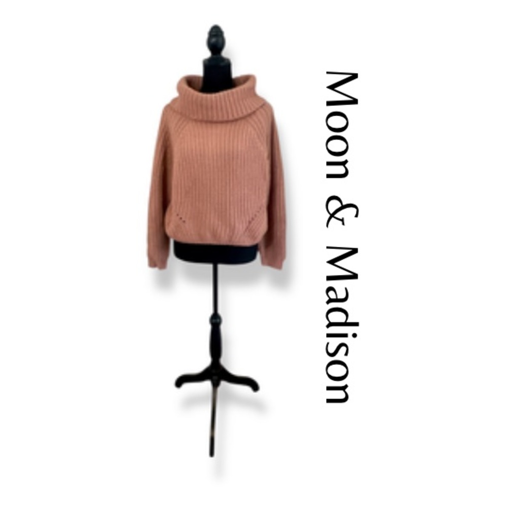 Moon & Madison Cropped Chunky Knit Crowl Neck Sweater Mauve Womens Size S EUC!